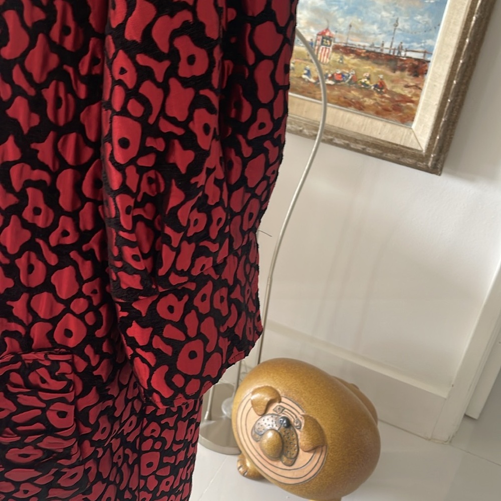 IC by Connie K Red/Black Jacquard Animal Print Jacket/Coat with Black Buttons - Picture 3 of 6